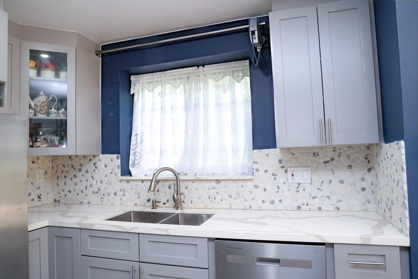Welcome to this beautifully maintained corner lot 2-bedroom - photo 10
