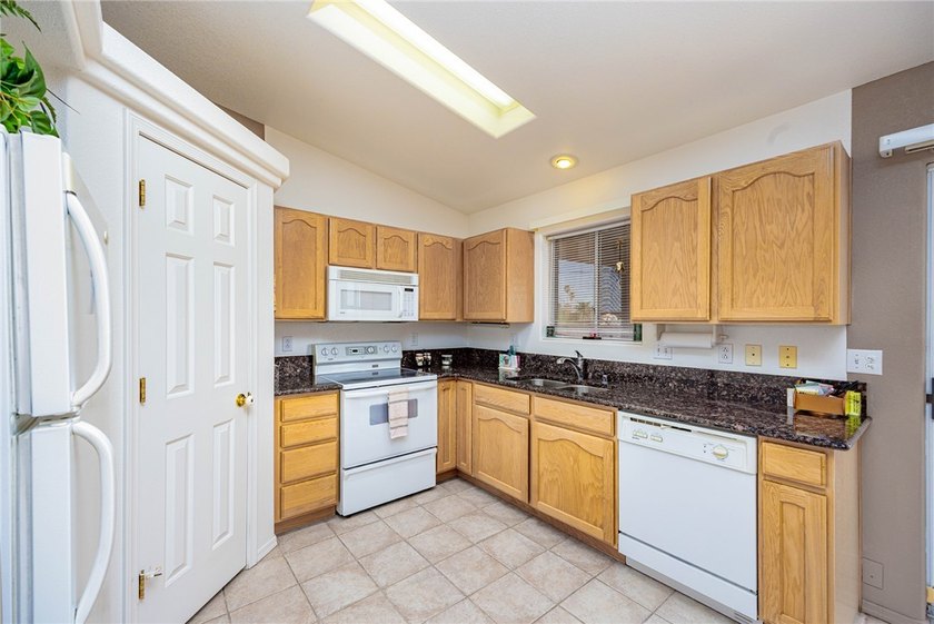 Welcome to this pristine 3BR/2BA home located on a quiet street - photo 8