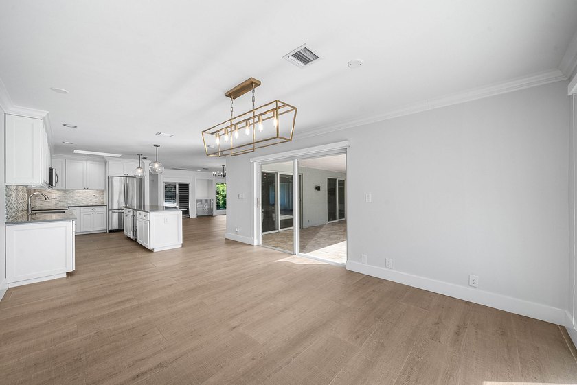 Fully renovated Brookfield home overlooking the Jack Nicklaus - photo 16