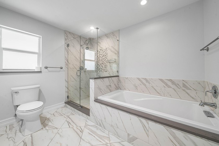 Fully renovated Brookfield home overlooking the Jack Nicklaus - photo 21