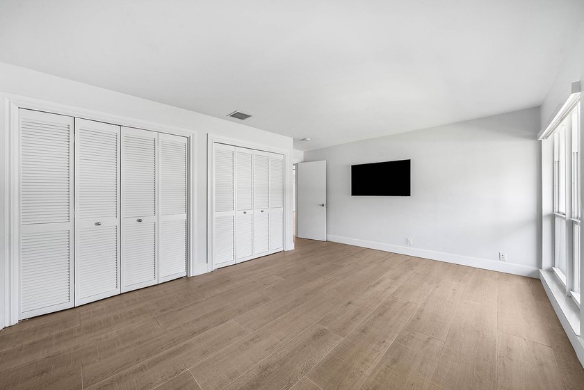 Fully renovated Brookfield home overlooking the Jack Nicklaus - photo 24