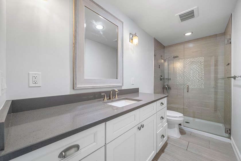 Fully renovated Brookfield home overlooking the Jack Nicklaus - photo 26