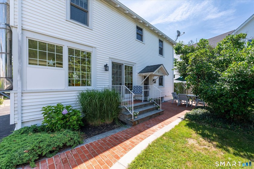 Private beach rights and an exceptional coastal lifestyle await - photo 25