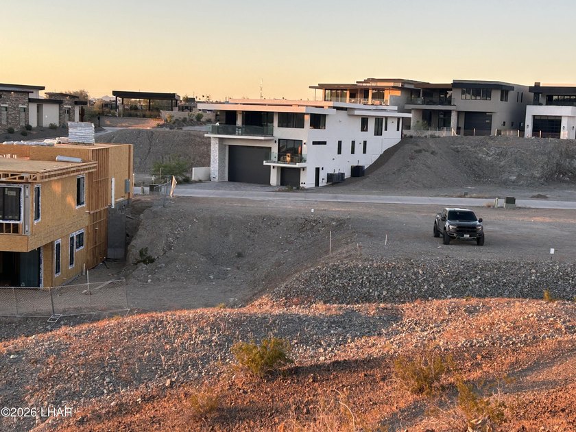Experience Lake Havasu Living at Its Finest Discover an - photo 4