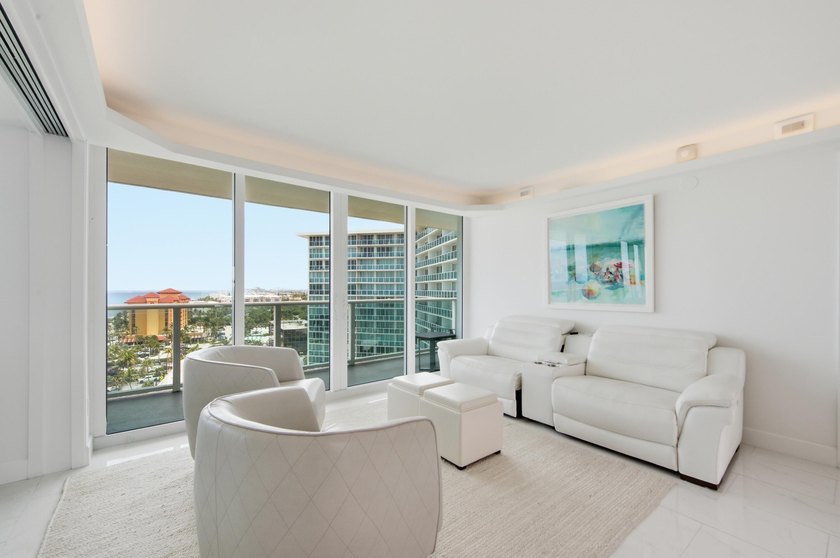 Welcome to Paradise! Turnkey furnished condo with spectacular - photo 3