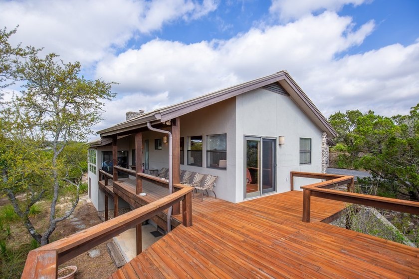Beautiful hill country home on 59+/- acres!!! This amazing - photo 17
