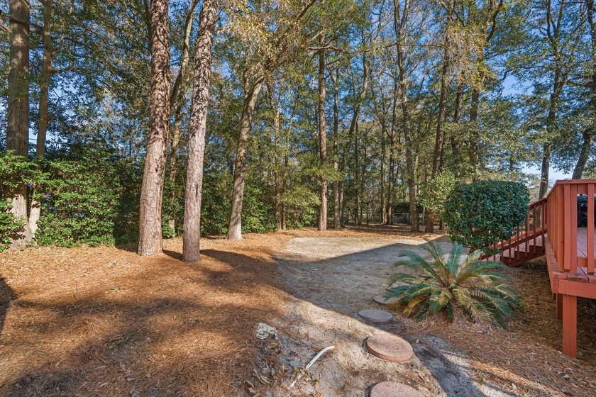 Southern charm by the coast! Welcome to Arcadian Shores, a - photo 35