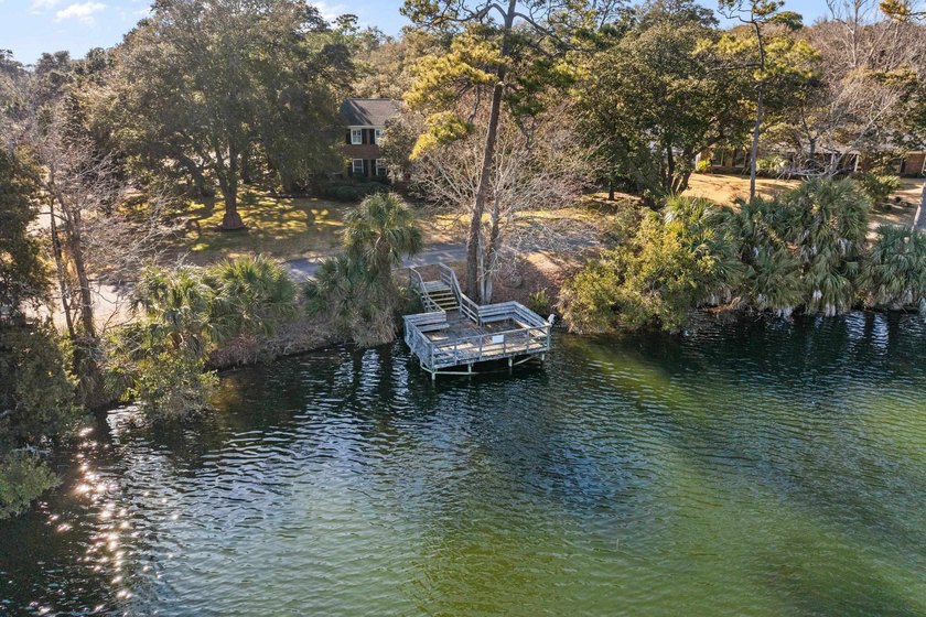 Southern charm by the coast! Welcome to Arcadian Shores, a - photo 41