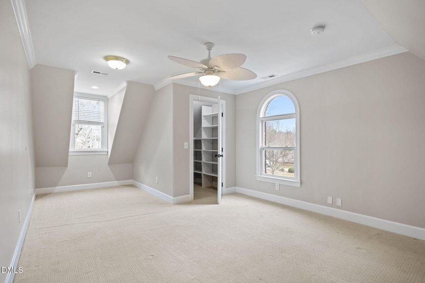 Welcome to 2020 Navan Lane -- a truly unique estate tucked away - photo 35