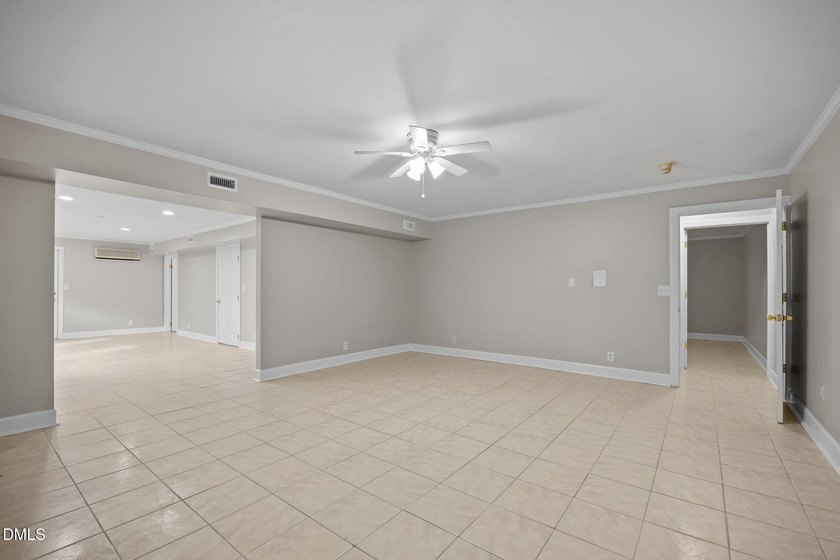 Welcome to 2020 Navan Lane -- a truly unique estate tucked away - photo 50