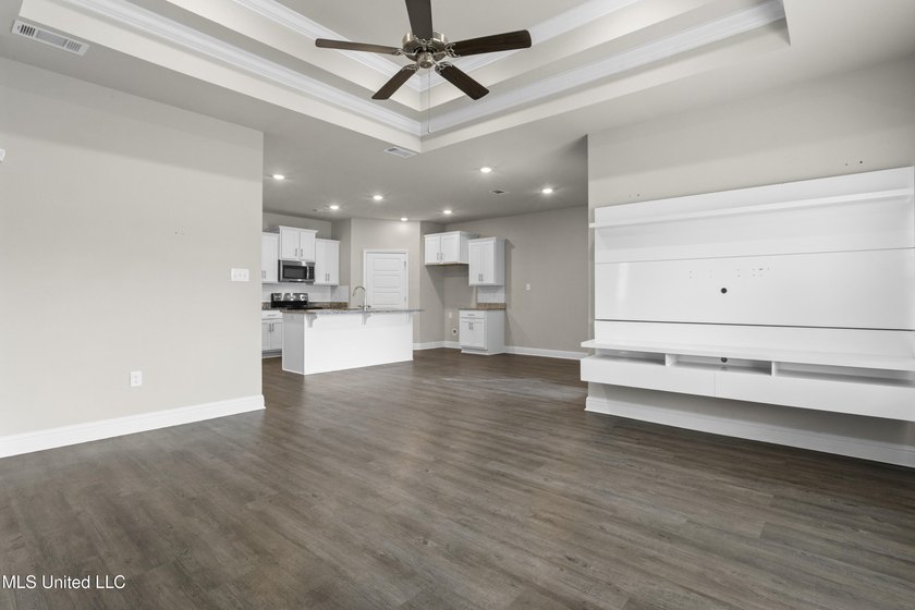 Situated on a premium corner lot in the sought-after Highlands - photo 8