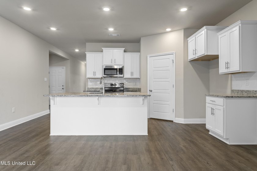 Situated on a premium corner lot in the sought-after Highlands - photo 9