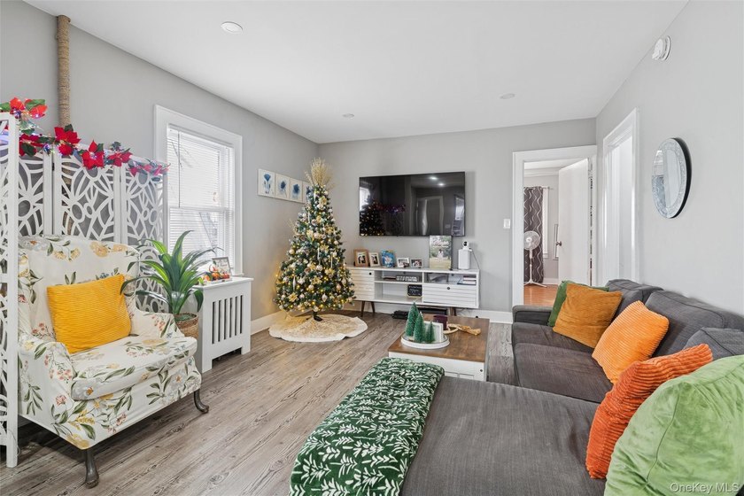 Welcome to 2861 Tilrose Ave in Oceanside, New York-a beautifully - photo 4
