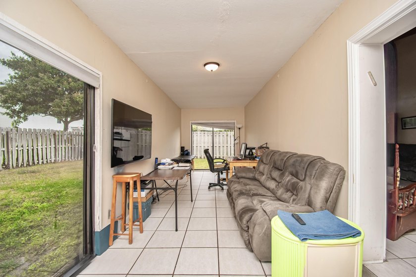 Nestled in the desirable Amberwoods community, this 3br, 2ba - photo 13