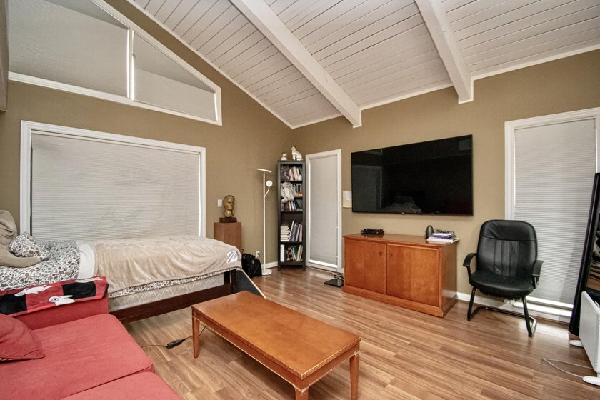 Nestled in the desirable Amberwoods community, this 3br, 2ba - photo 24