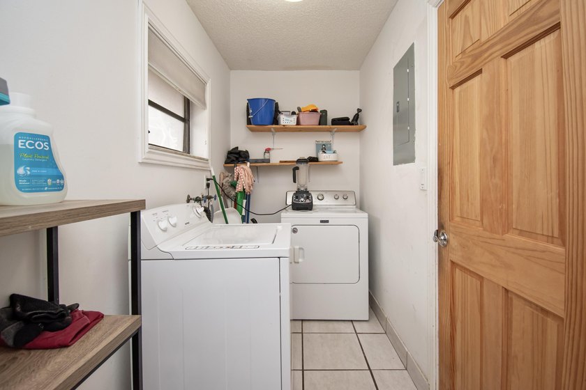 Nestled in the desirable Amberwoods community, this 3br, 2ba - photo 34