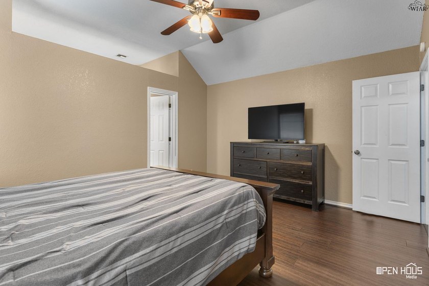 Beautifully updated 4-bedroom, 2-bath home offering space, style - photo 13