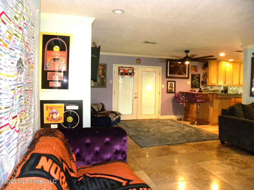 If you're looking for a home in the highly sought-after Bayou - photo 14