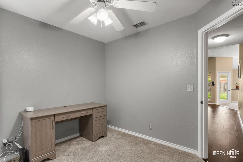 Beautifully updated 4-bedroom, 2-bath home offering space, style - photo 26