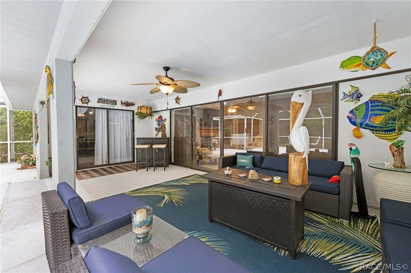 This beautifully designed home blends modern comfort with - photo 47