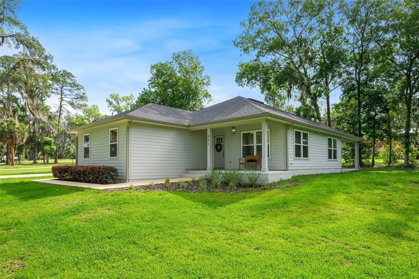 Under contract-accepting backup offers. Welcome to one of - photo 3