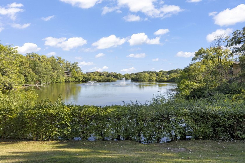 Incredible Panoramic view of the lake from East to West with a - photo 15