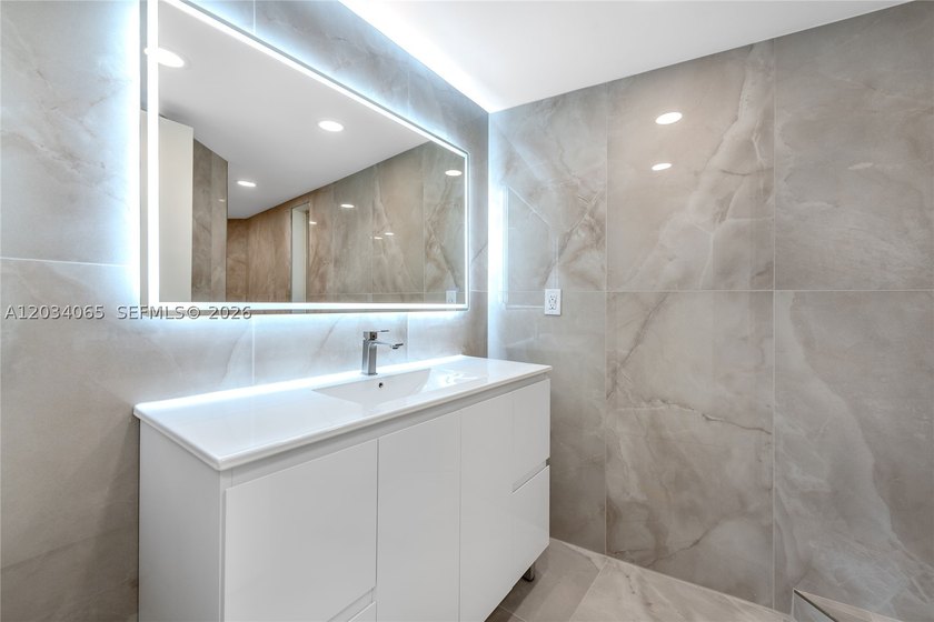 Newly renovated 2-bed, 2-bath condo offering 1,517 SF of - photo 11