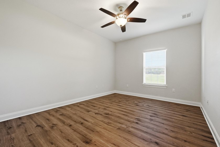 New construction home in Valparaiso near Niceville, Eglin Air - photo 38