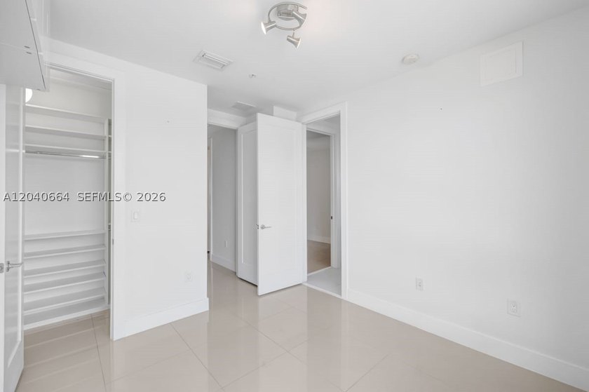 Exceptional practically new construction opportunity in the - photo 5