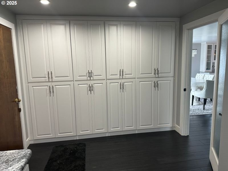 This gorgeous 3 bedroom 3 bath home has been transformed to a - photo 11