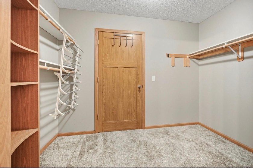 Beautiful One-Level Living at its finest...Spacious 2 Bedroom 2 - photo 14