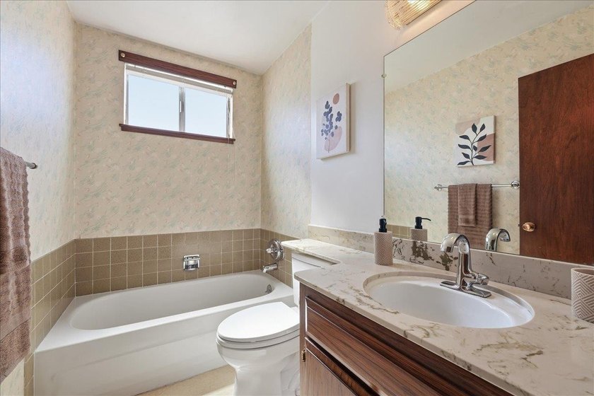 This 4-bedroom, 2.5-bath home offers 2,124 sq. ft. of living - photo 20