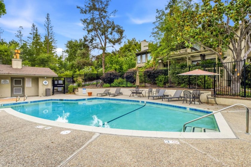 Ideally located in the Sharon Heights area of Menlo Park, this - photo 34
