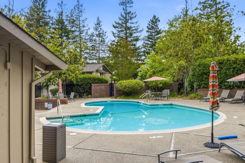 Ideally located in the Sharon Heights area of Menlo Park, this - photo 35