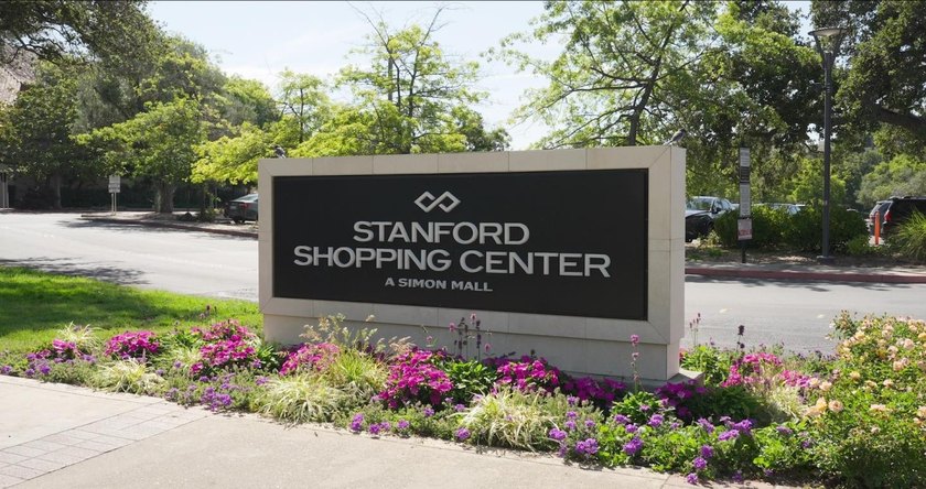 Ideally located in the Sharon Heights area of Menlo Park, this - photo 42