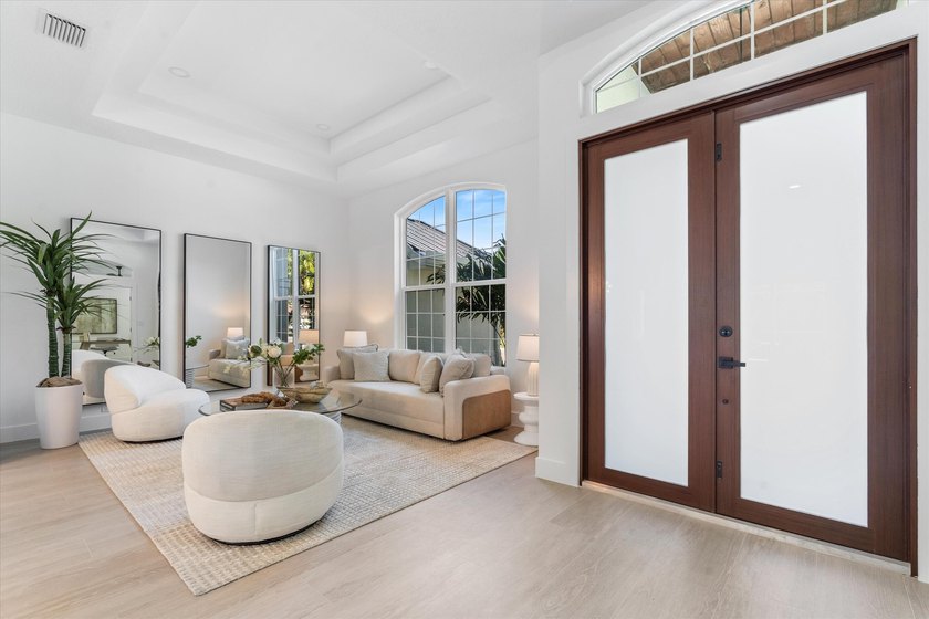 Welcome to a Masterpiece of luxury living. This Newly Renovated - photo 9