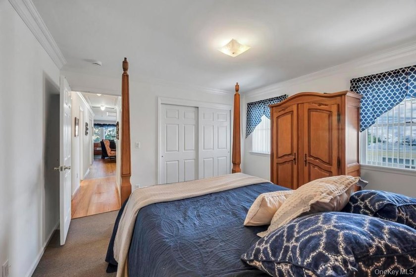Quality Custom Built Duplex by a Top Hamptons Builder - photo 14