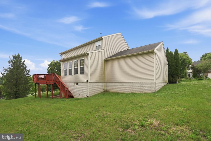 Set on a spacious homesite in the established Gallahan community - photo 29