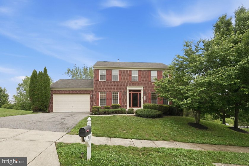 Set on a spacious homesite in the established Gallahan community - photo 33