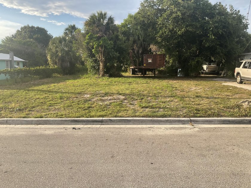 Very nice Lot . Built your dream house. Motivated seller . Need - photo 2