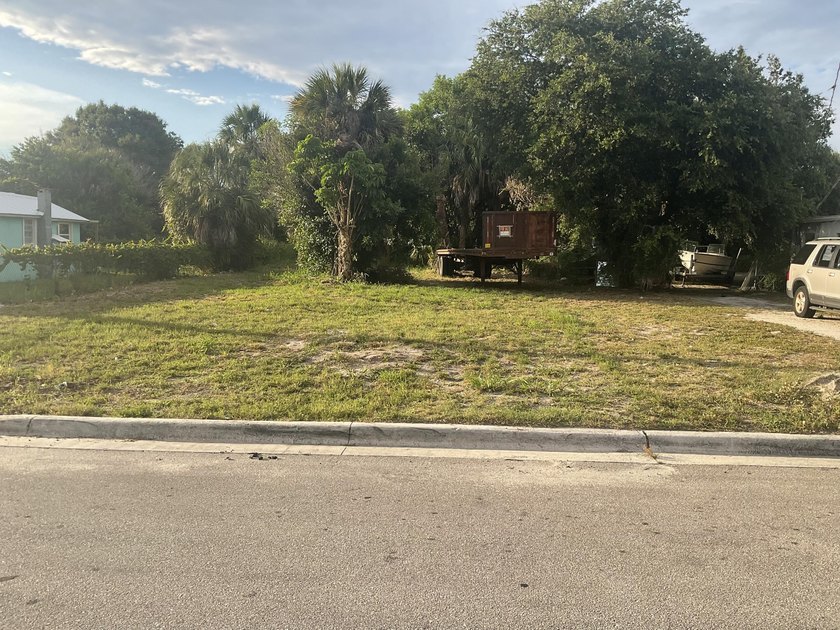 Very nice Lot . Built your dream house. Motivated seller . Need - photo 3