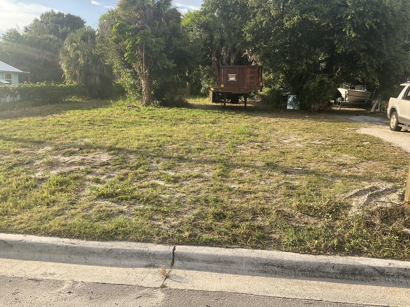 Very nice Lot . Built your dream house. Motivated seller . Need - photo 4
