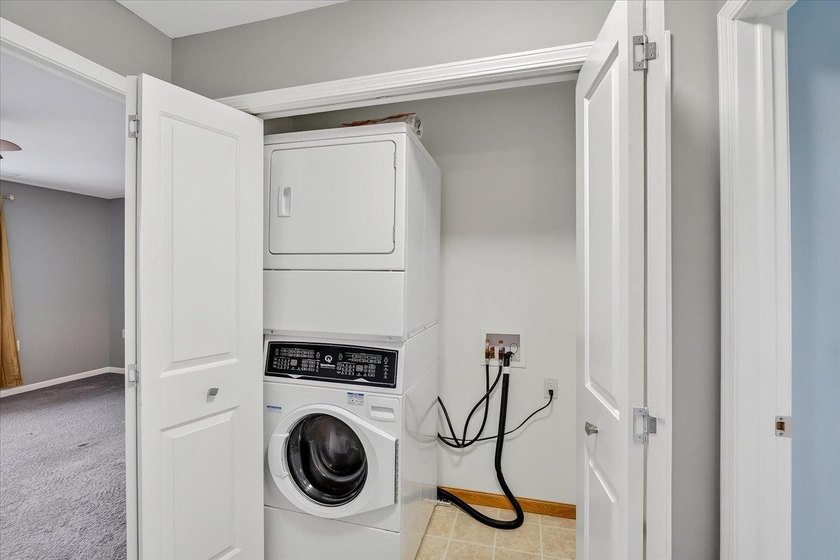 Welcome to easy living at a quiet condo community in the heart - photo 20
