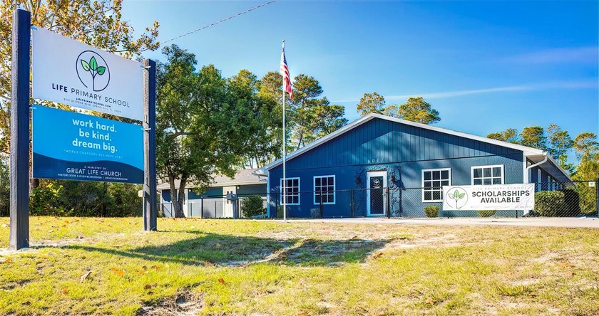 Check out this expansive, 6.40 acre (MOL), commercial property! - photo 4