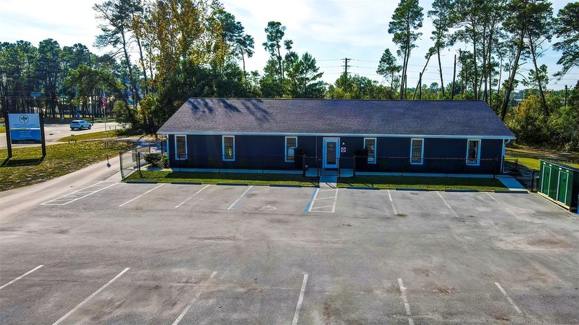 Check out this expansive, 6.40 acre (MOL), commercial property! - photo 8