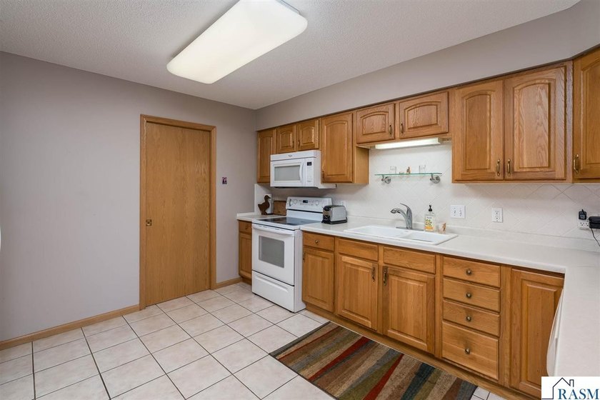 2320 Hoffman Path - photo 10