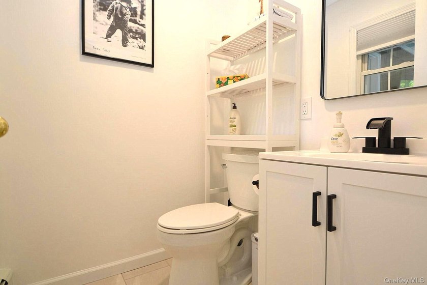 Welcome to this Pristine substantially updated, Open Floor Plan - photo 12
