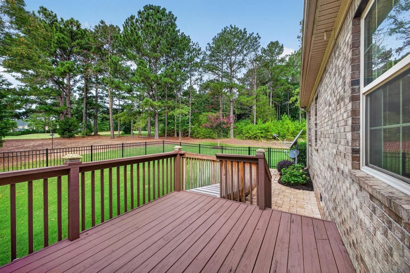 Situated on a generously sized golf course lot in Mount Vintage - photo 26