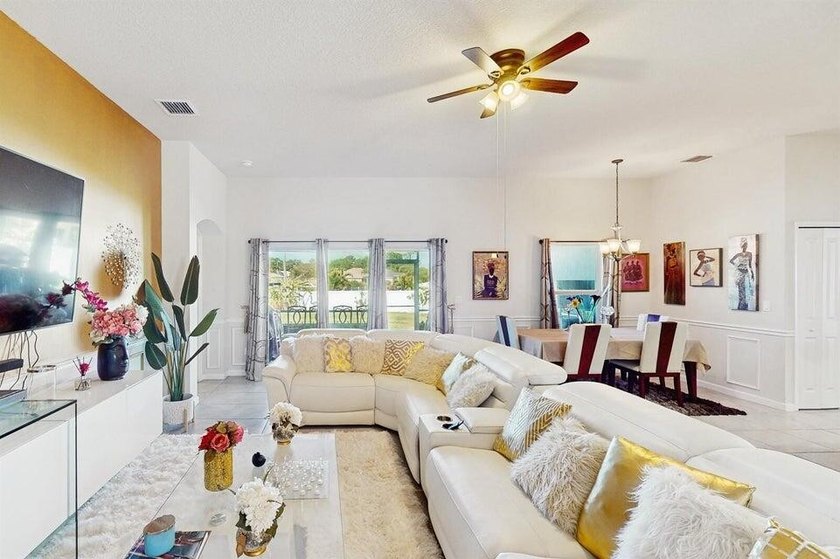 Charming 4-Bedroom Home with Spacious Yard and Modern Amenities - photo 6