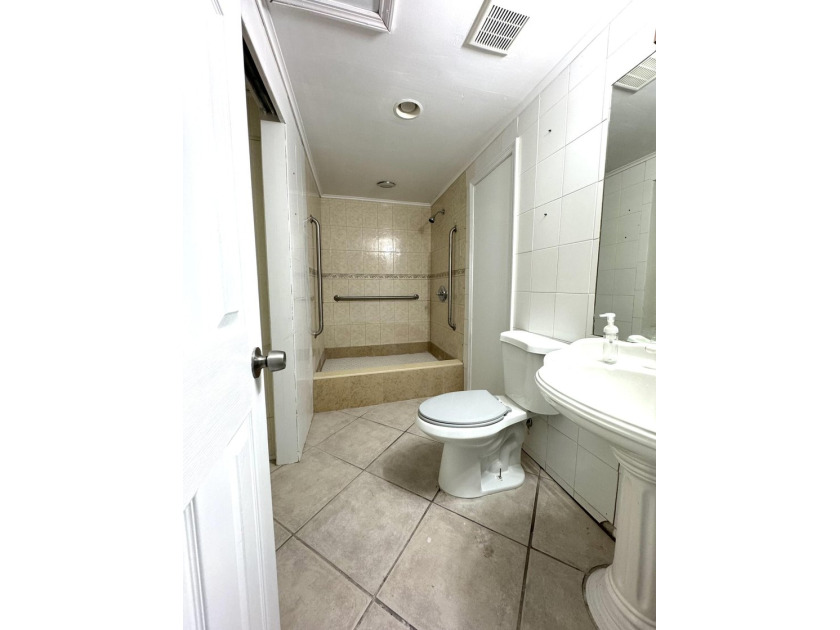 1901 S 34th St - photo 9